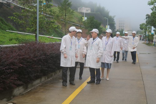 格式工廠(chǎng)采用-龍巖分公�?郭芳�?車(chē)間調研.jpg